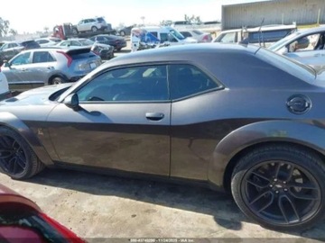 Dodge Challenger III 2019 Dodge Challenger 6.4 492 KM, RT Scat Pack, Widebody, alcantara, mala szkoda, zdjęcie 9