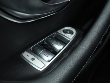 Mercedes Klasa E W213 Limuzyna Facelifting 2.0 E220d 194KM 2022 Mercedes E E 220 d, Salon Polska, 1. Właściciel, zdjęcie 16