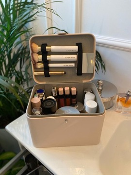 КОСМЕТИЧЕСКАЯ КОРОБКА КОСМЕТИЧЕСКАЯ КОРОБКА