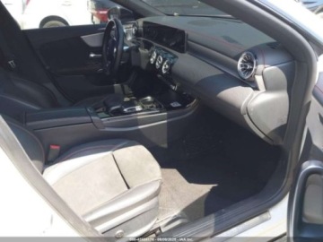 Mercedes CLA C118/X118 2020 Mercedes-Benz CLA 2020 Mercedes-Benz CLA CLA 250 Coupe 2.0 Benzyna 221KM, zdjęcie 4