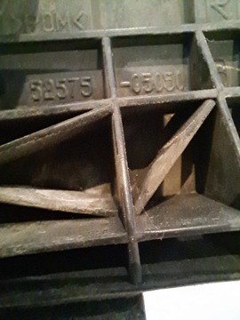 AVENSIS T25 KOMBI VÝZTUHA DRŽÁKY NÁRAZNÍKU PRAVÝ ZADNÍ 52575-05050