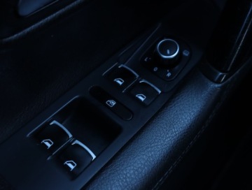 Volkswagen Passat CC 2.0 TDI-CR DPF 140KM 2009 VW Passat CC 2.0 TDI, Klima, Klimatronic, zdjęcie 13