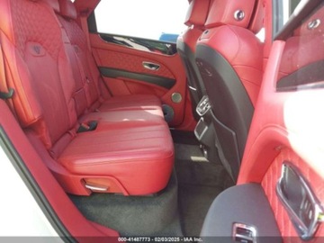 Bentley Bentayga 2022 Bentley Bentayga V8 2022 4.0l 4.0 Benzyna 542KM, zdjęcie 11