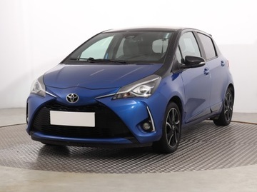 Toyota Yaris III Hatchback 5d Facelifting 2017 1.5 Dual VVT-iE 111KM 2017 Toyota Yaris 1.5 Dual VVT-i, Salon Polska, zdjęcie 1