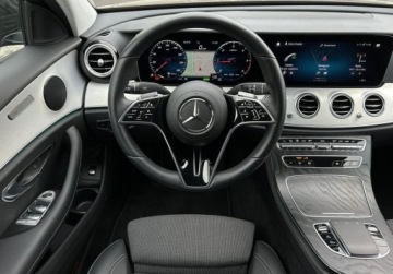 Mercedes Klasa E W213 2022 Mercedes-Benz Klasa E AMG line 220d 4-Matic 9G-Tronic EQ Boost, , GPS, Kam, zdjęcie 4