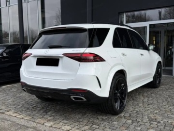 Mercedes GLE V167 SUV Facelifting 2.0 300d 269KM 2025 MERCEDES-BENZ GLE 300 d 4-Matic AMG Line 2.0 (269KM) 2025, zdjęcie 3