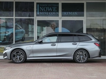 BMW Seria 3 G20-G21 Touring 2.0 330e 292KM 2023 BMW Seria 3 330e xDrive Touring 2.0 Hybryda Plug-in 292KM, zdjęcie 27
