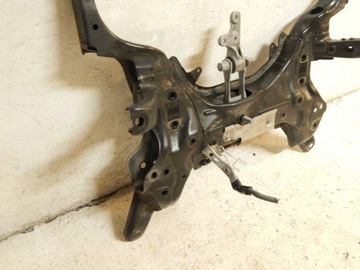 ДЕРЖАТЕЛЬ ПЕРЕДНЕЙ ПОДВЕСКИ TOYOTA YARIS IV 20-24