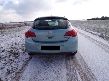 Opel Astra J Hatchback 5d 1.4 Twinport ECOTEC 100KM 2010 OPEL ASTRA J 1,4 BENZ 116000 TYS KM AUTO Z NIEMIEC, zdjęcie 4