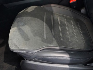 Mercedes GLC C254/X254 Coupe 2.0 220d 197KM 2025 MERCEDES-BENZ GLC 220 d 4-Matic AMG Line 2.0 (197KM) 2025, zdjęcie 4