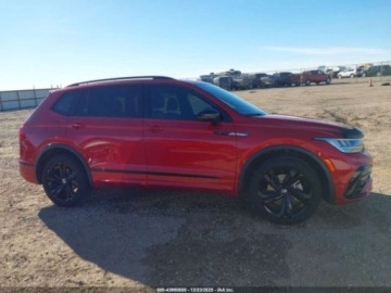 Volkswagen Tiguan III 2024 Volkswagen Tiguan 2.0T Se R-Line Black 2024 2.0 Benzyna 184KM, zdjęcie 6