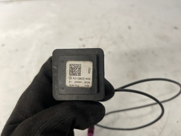 ANTÉNA GPS W ZRCÁTKO LEVÉ MERCEDES W205 W213 W222 A2139051409