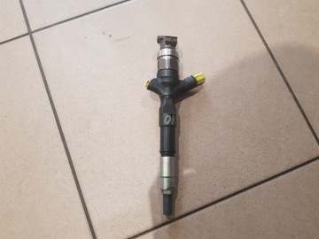 WTRYSK WTRYSKIWACZ TOYOTA HILUX 3.0D 23670-30140