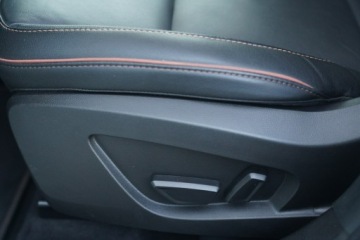 Renault Captur II Crossover 1.3 TCe 140KM 2022 Renault Captur INITIALE PARIS nawi skóra kamera, zdjęcie 21