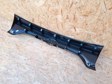 BLENDA TYLNEJ KLAPY TOYOTA YARIS IV GR SPORT