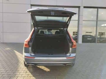 Volvo XC60 II Crossover D4 190KM 2019 Volvo XC 60 Volvo XC60 2.0 Diesel 190KM R-Design Automat FV23 2.0 Diesel, zdjęcie 7
