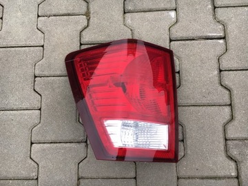 LAMPA TYŁ LEWA JEEP GRAND CHEROKEE WK 2007 USA