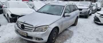 Mercedes Klasa C W204 2009 Mercedes-Benz Klasa C 2009r, 1.8 Benzyna. AUTOMAT. Lekko uszkodzony przod.