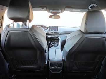 Peugeot 3008 II 2023 Jak nowy - Peugeot 3008 1.2 PureTech mHEV Allure Pack S&amp;S e-DCS6, zdjęcie 9