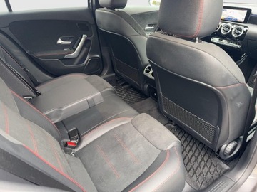 Mercedes Klasa A W177/V177 Sedan Facelifting 1.3 200 163KM 2023 Mercedes-Benz A 200 200 FL Sedan Pakiet AMG - Salo, zdjęcie 19