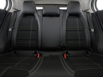 Mercedes GLA I Off-roader 2.0 250 211KM 2016 Mercedes GLA 250 4x4 automat full LED półskóra, zdjęcie 17