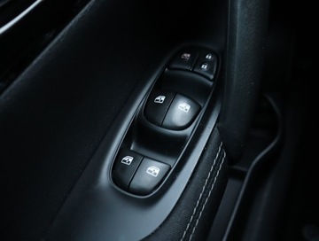 Nissan Qashqai II Crossover Facelifting 1.2 DiG-T 115KM 2018 Nissan Qashqai 1.2 DIG-T, Automat, Navi, Klima, zdjęcie 21