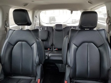 Chrysler Pacifica II 2023 Chrysler Pacifica Hybrid Touring L 2023 3.6l 3.6 Hybryda 260KM, zdjęcie 10