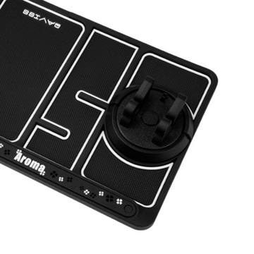 Противоскользящие чехлы на приборную панель автомобиля