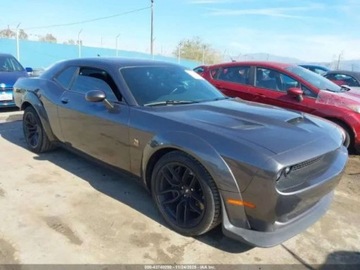 Dodge Challenger III 2019 Dodge Challenger 6.4 492 KM, RT Scat Pack, Widebody, alcantara, mala szkoda