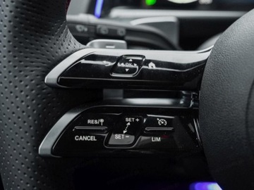 Mercedes GLB SUV 2.0 220d 190KM 2025 MERCEDES-BENZ GLB 220 d 4-Matic AMG Line 2.0 (190KM) 2025, zdjęcie 8