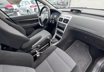 Peugeot 307 II Kombi 1.6 HDi 16V 109KM 2005 Peugeot 307 7 osobowy 1.6 Diesel 109KM, zdjęcie 14
