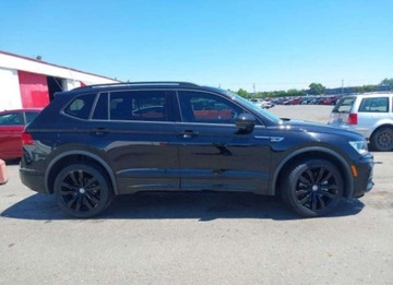 Volkswagen Tiguan II 2021 Volkswagen Tiguan 2021, 2.0L, 4x4, SE R-LINE BLACK, od ubezpieczalni 2.0, zdjęcie 3