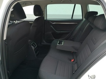 Skoda Octavia III Scout 2.0 TDI 150KM 2016 Škoda Octavia Skoda Octavia 2,0 TDI 150KM Klimatr, zdjęcie 17
