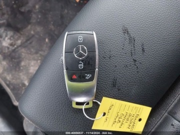 Mercedes GLB 2021 Mercedes-Benz GLB 250 4Matic 2021 2.0l 2.0 Benzyna 221KM, zdjęcie 12