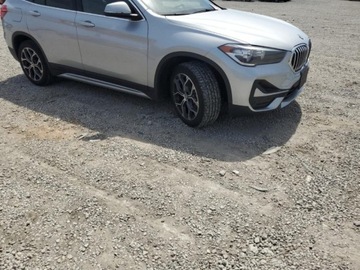 BMW X1 F48 2021 BMW X1 2021 r., 2,0 XDRIVE 28i 2.0 Benzyna 221KM, zdjęcie 2