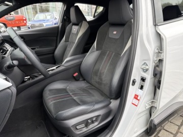 Toyota C-HR I Crossover Facelifting 2.0 Hybrid Dynamic Force 184KM 2023 Toyota C-HR 2.0 Hybrid GR Sport Toyota C-HR GR-SPO, zdjęcie 22