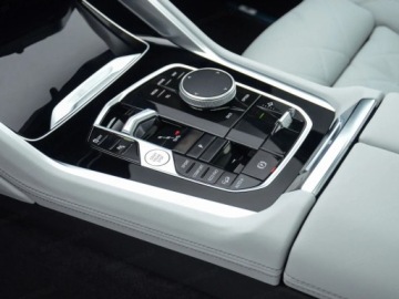 BMW X6 G06 SUV Facelifting 3.0 40d 352KM 2025 BMW X6 xDrive40d Sport Suv 3.0 (352KM) 2025, zdjęcie 7