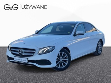 Mercedes Klasa E W213 Limuzyna 2.0 220d 194KM 2016 Mercedes-Benz Klasa E W213 Salon PL Automat Kamera Czujniki Pakiet Bu
