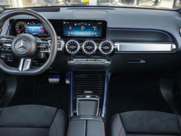 Mercedes GLB SUV Facelifting 2.0 220 190KM 2025 MERCEDES-BENZ GLB 220 4-Matic AMG Line 2.0 (190KM) 2025, zdjęcie 5