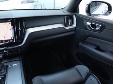 Volvo XC60 II Crossover T4 190KM 2019 Volvo XC60 T4, Salon Polska, Serwis ASO, Automat, zdjęcie 7