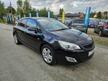 Opel Astra J Hatchback 5d 1.4 Turbo ECOTEC 120KM 2011 Opel Astra Opłacona Zdrowa Zadbana Serwisowana, zdjęcie 2