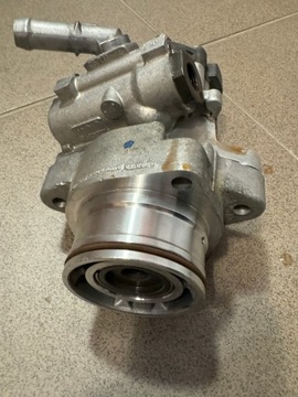 POMPA WSPOMAGANIA IVECO DAILY 3.0 504243641 WSPORNIK POMPY 504189626