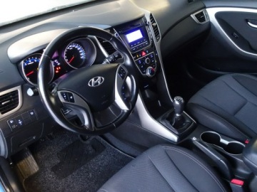 Hyundai i30 II Hatchback 3d 1.4 100KM 2013 Hyundai i30 1.4, zdjęcie 12