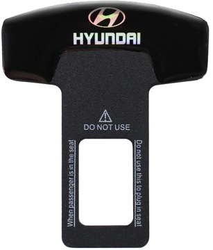 Zaślepka wtyczka do pasa pasów z logo HYUNDAI.