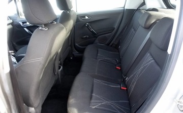 Peugeot 208 I Hatchback 3d 1.2 VTI 82KM 2013 Peugeot 208 1.2 VTI 82KM Klimatyzacja Tablet Nierowna praca silnika Pali J, zdjęcie 13