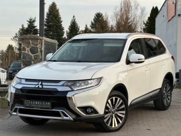 Mitsubishi Outlander III SUV Facelifting 2017 2.0 150KM 2019 MITSUBISHI OUTLANDER 2019*2.0 MIVEC 150 KM*DIAMANT *KAMERA*LED*AUTOMAT*ASO, zdjęcie 9