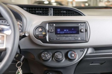 Toyota Yaris III Hatchback 5d Facelifting 1.0 VVT-i 69KM 2017 Toyota Yaris 1.0 Active Benzyna 69KM, zdjęcie 23