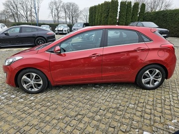 Hyundai i30 II Hatchback 5d 1.6 GDI 135KM 2015 Hyundai i30 1,6 benzyna 135KM nawigacja, zdjęcie 17