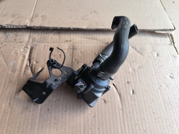 AUDI A4 A5 2.0 TDI PŘÍDAVNÁ ČERPADLO VODY 06H121601J