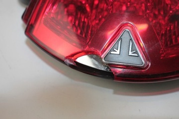 ФОНАРЬ ЗАДНИЙ TRIUMPH TRIDENT 660